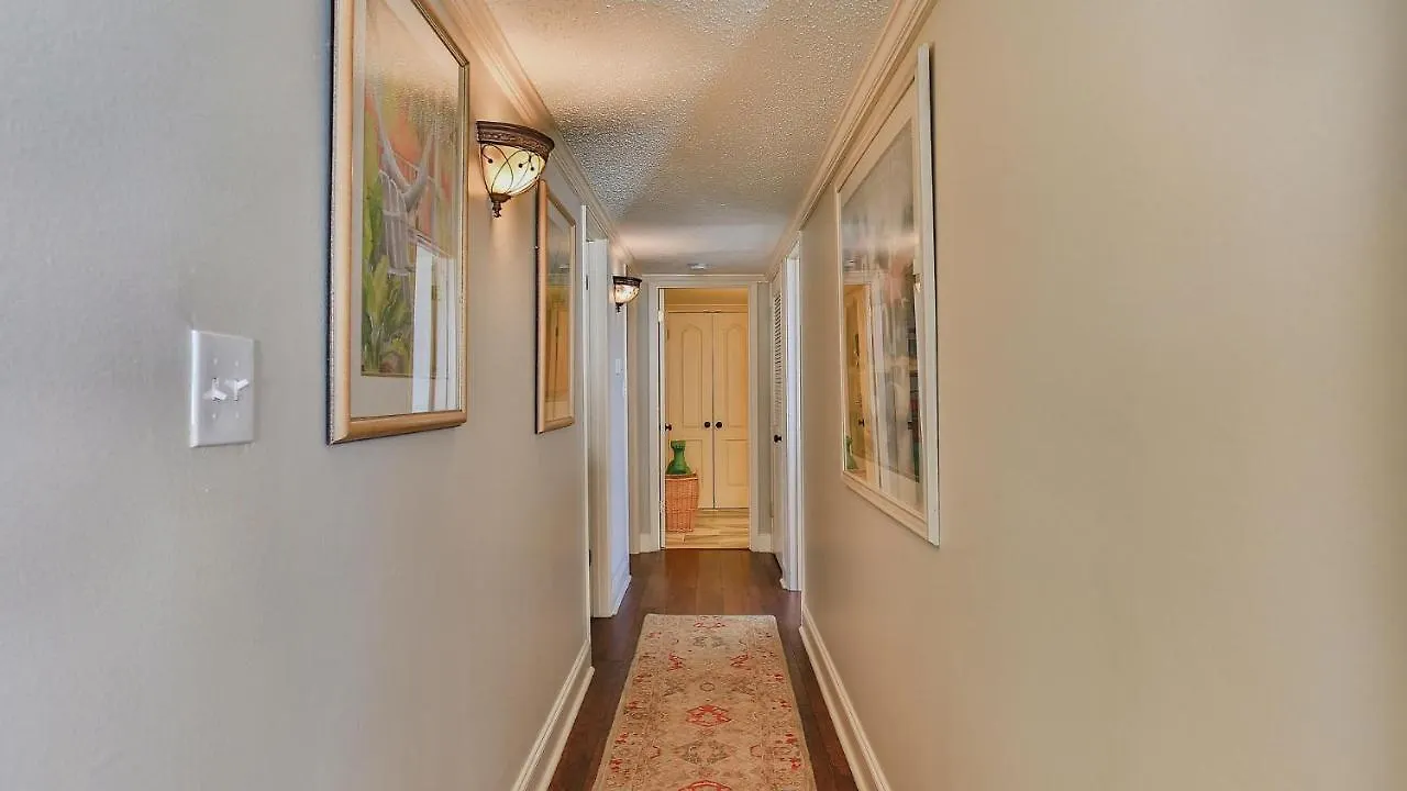Shoreline Towers 1061 - Updated Beachfront Condo With Incredible Views End Unit Destin 0*,  United States